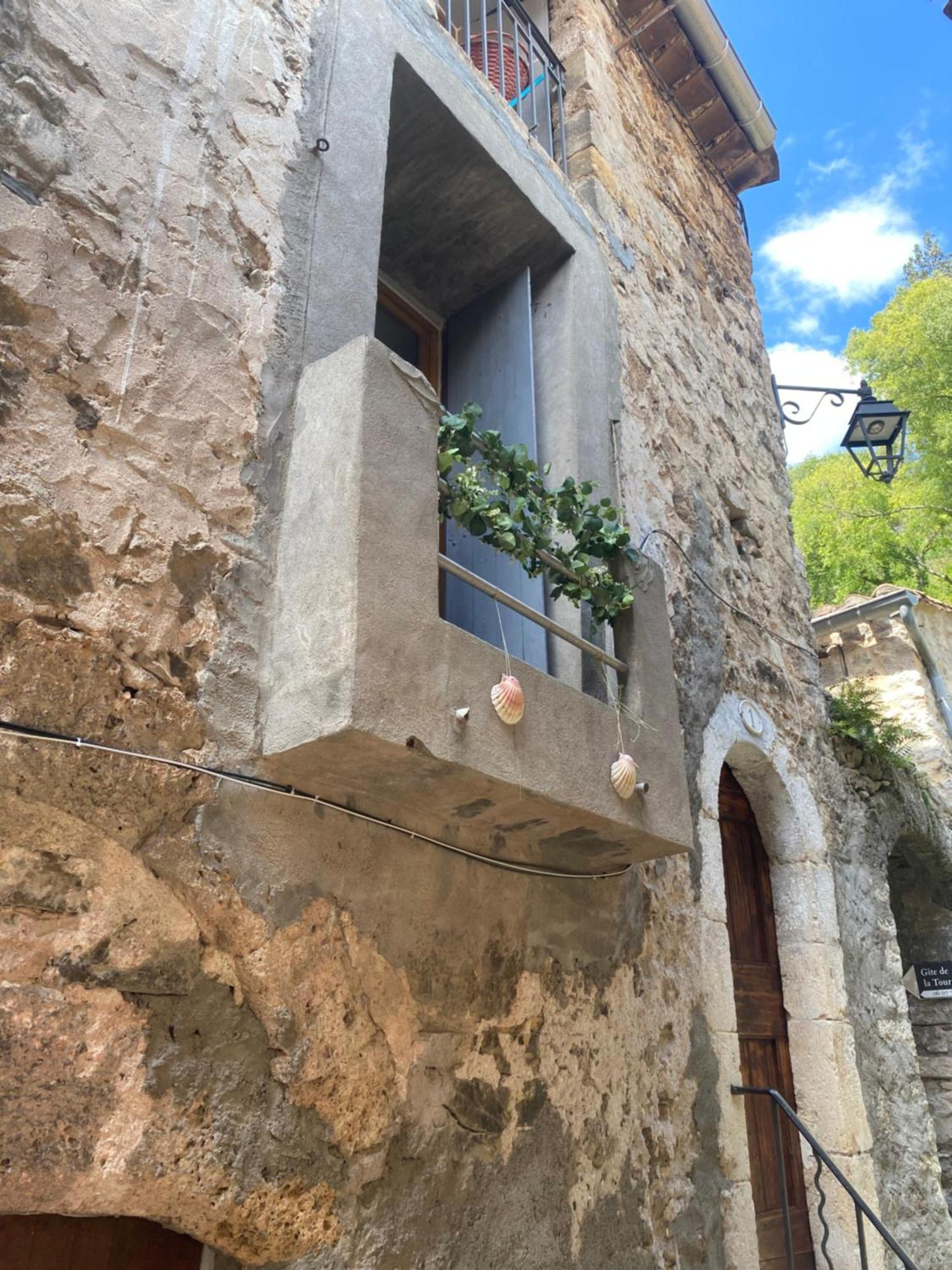 Le Gite De La Source Saint-Guilhem-le-Desert Luaran gambar
